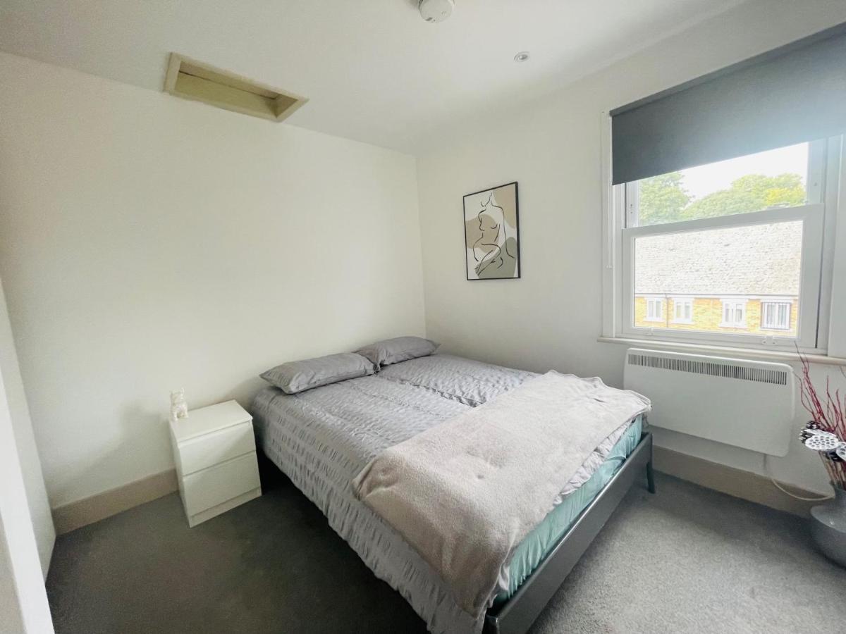 Lovely 1 Bedroom Apartment In Londres Exterior foto